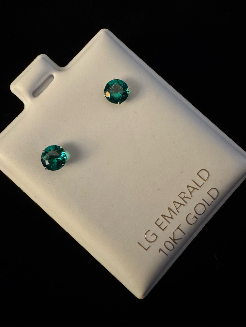 NEW EMERALD & 10k yellow gold stud earrings 5mm